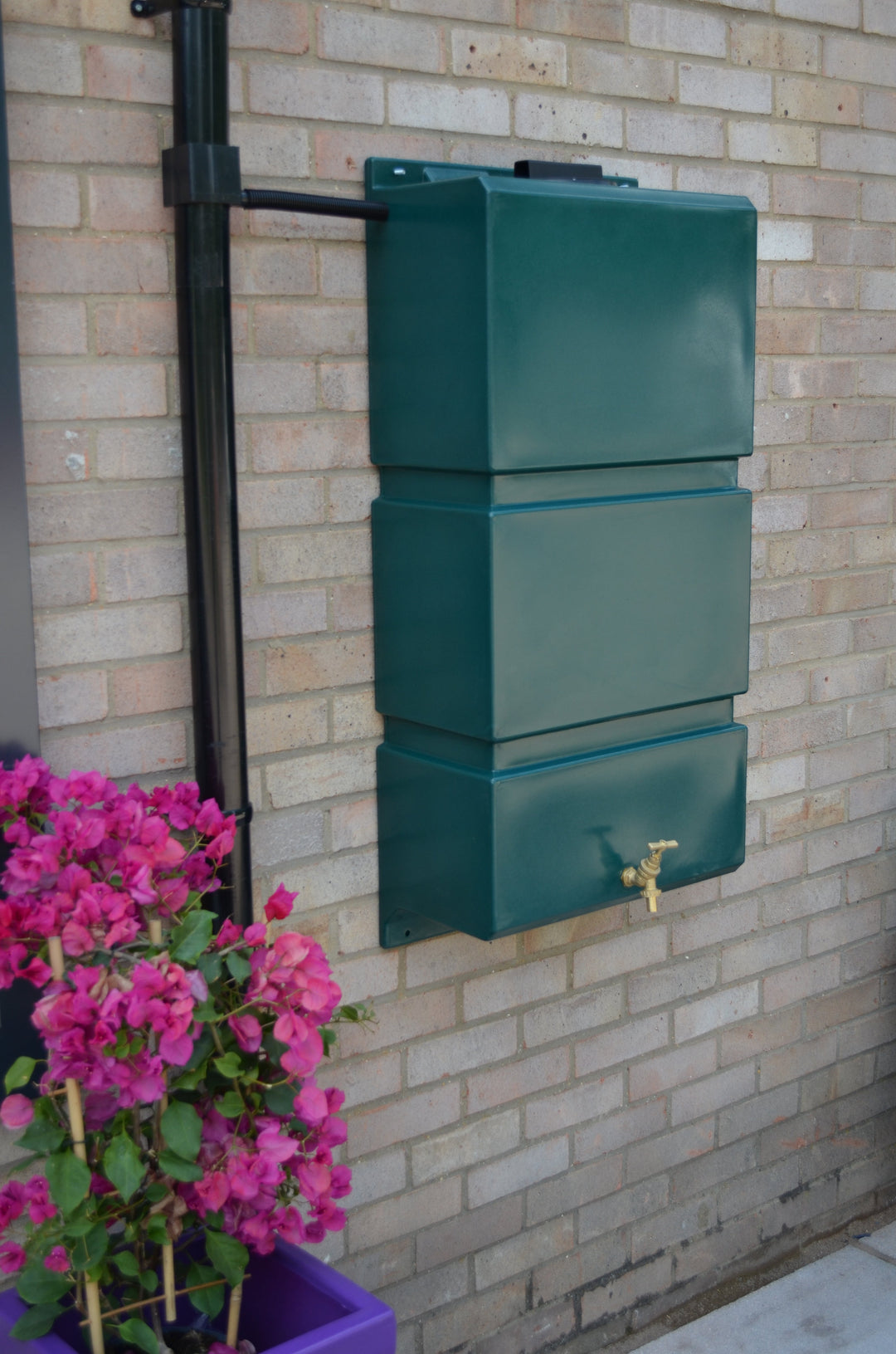 100 Litre Wall Mounted Water Butt with Tap & Diverter - Green